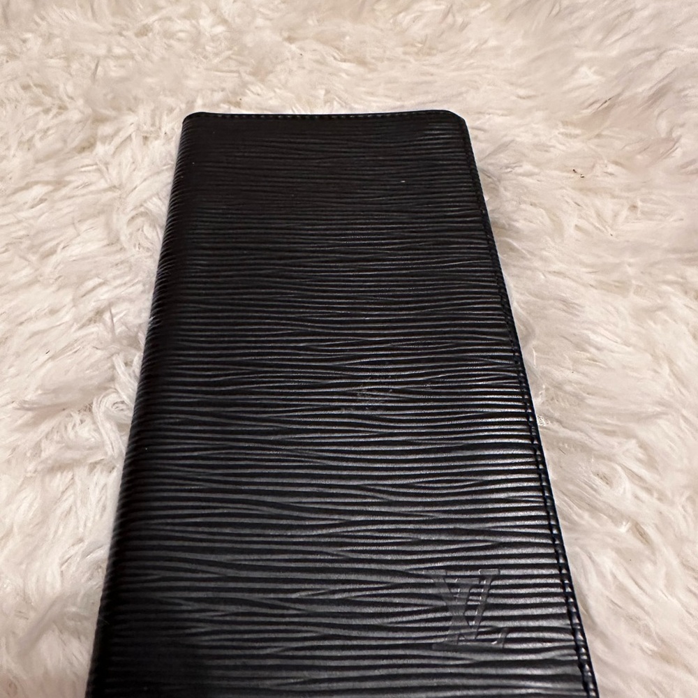 Louis Vuitton Black Wallet - Picture 1 of 11